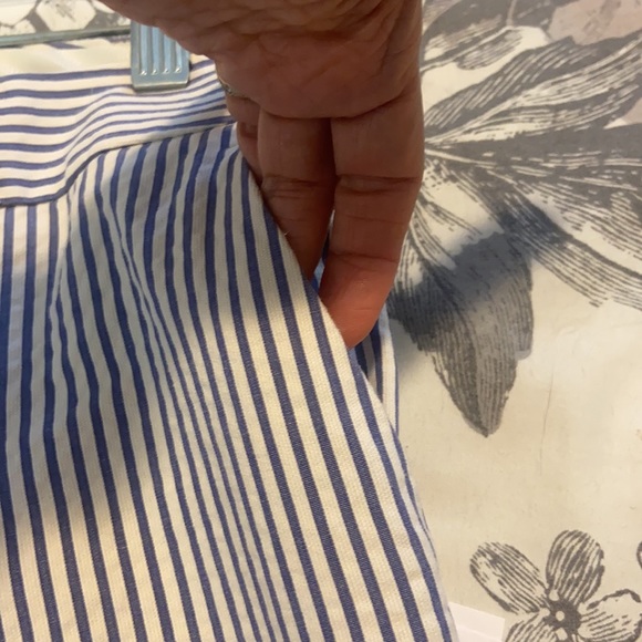 Banana Republic seersucker Martin fit - Picture 3 of 5